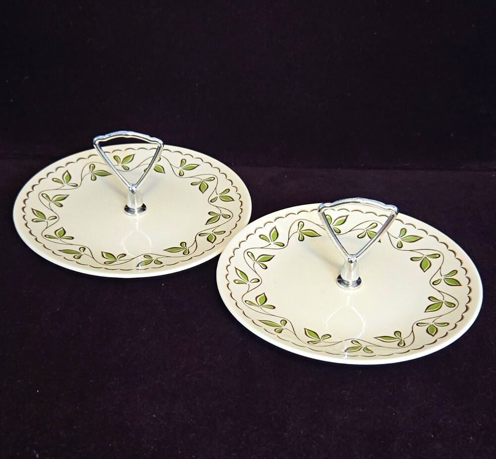 Lot of 2 Vintage Homer Laughlin Garland Tidbit Trays Cake Plate Serving Handle